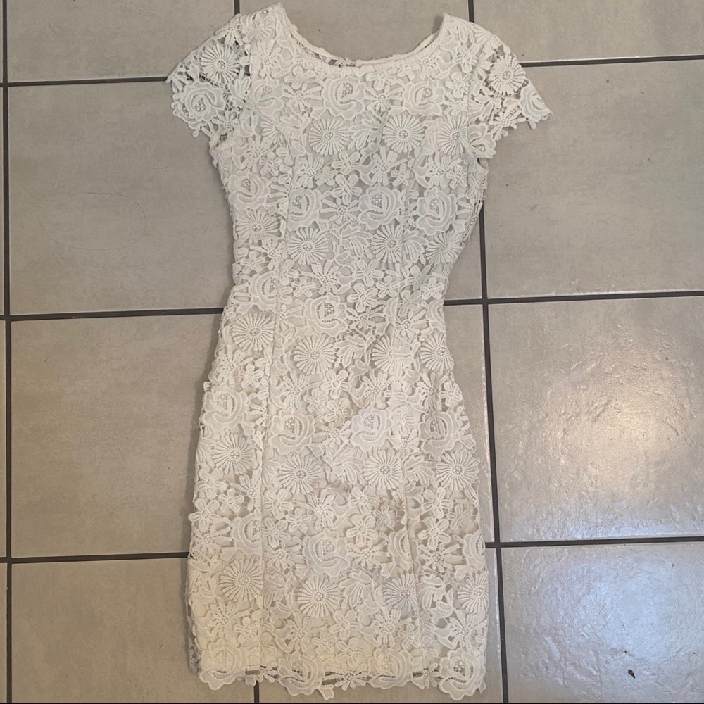 LULU’S WHITE MINI DRESS✨✨✨✨✨